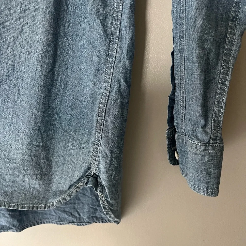 Madewell Chambray Classic Ex-Boyfriend Shirt in Mazzy Wash - Picture 8 of 11
